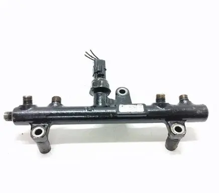 Ford Galaxy Fuel main line pipe