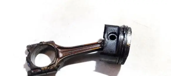 Audi A4 S4 B5 8D Piston with connecting rod 027b