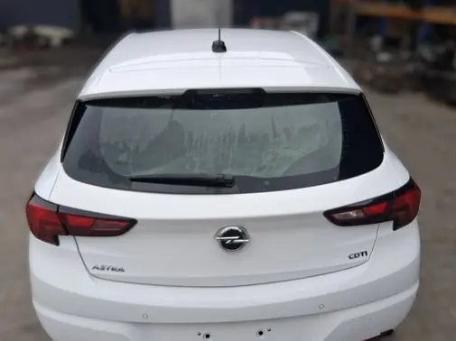 Opel Astra K Tailgate/trunk/boot lid