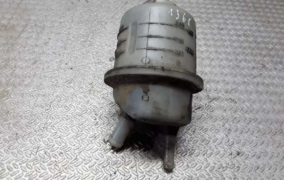 Nissan Navara D40 Power steering fluid tank/reservoir