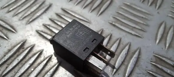 Ford Galaxy Other relay 7m0951253c 95vw10k705ea404