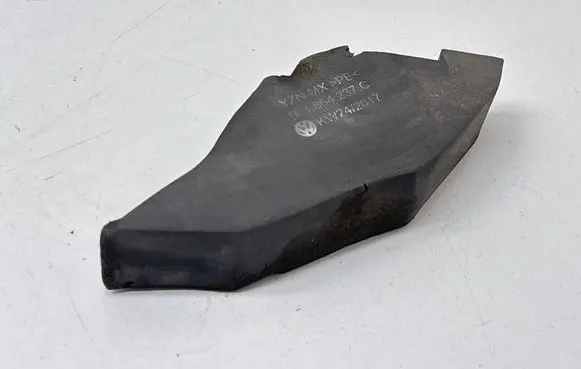 Volkswagen PASSAT B8 USA Fender foam support/seal 561864237C