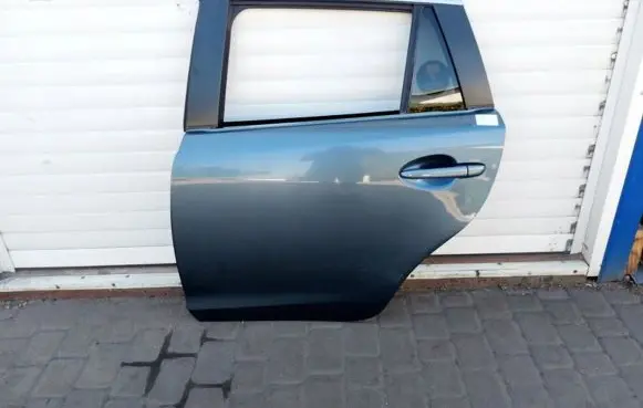 Mazda 6 Rear door