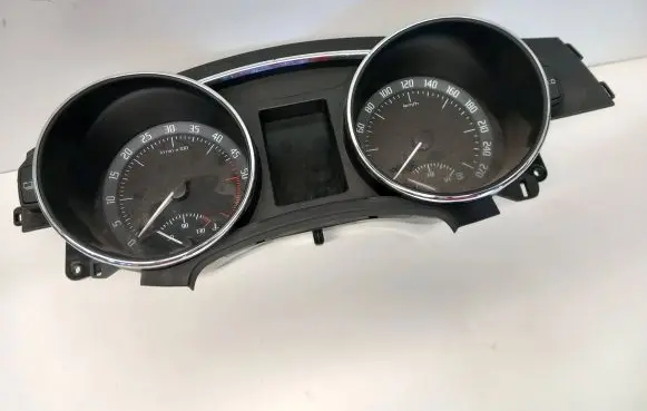 Skoda Superb B6 (3T) Speedometer (instrument cluster) 3T1920841E 311920