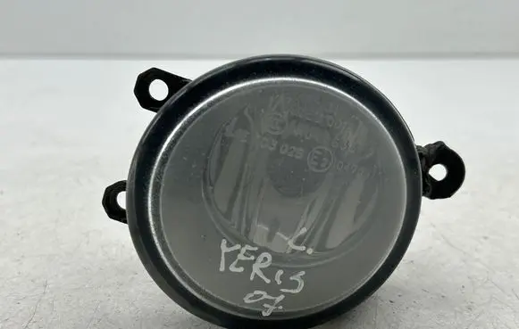 Toyota Yaris Front fog light 89210657