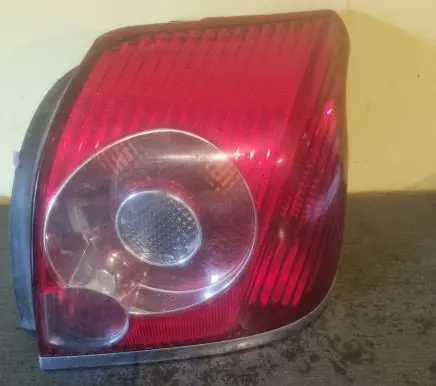 Toyota Avensis T250 Rear/tail lights S215G