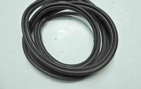 Volvo V40 Seal rubber (tailgate) 