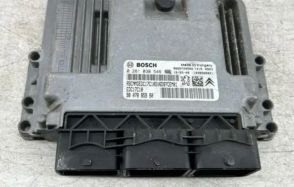 Peugeot 308 Engine control unit/module 9807885980 0281030546 9666729580