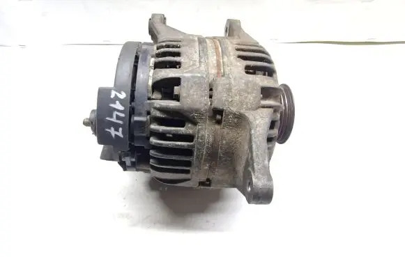 Mitsubishi Carisma Generator/alternator MD353869 0124325010