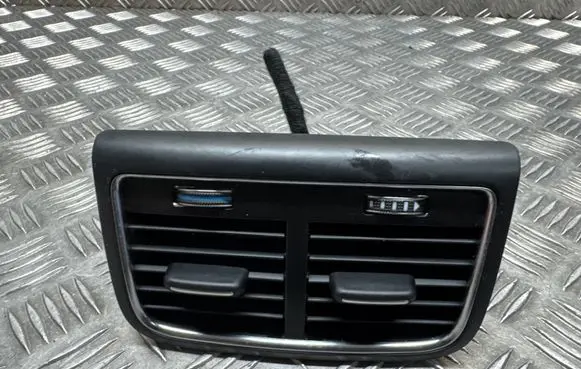 Audi Q5 SQ5 Rear air vent grill 8K0819203J
