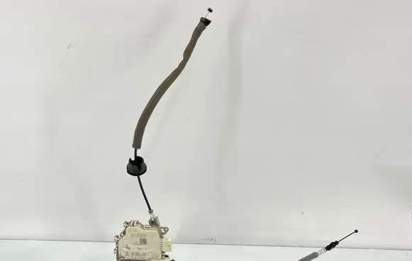Audi Q7 4M Front door lock 8J1837016F