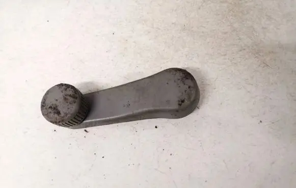 Volkswagen Polo Front door window winding handle 6q0837581a