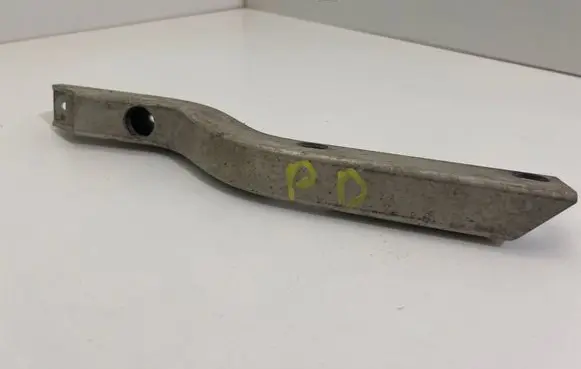 BMW 5 F10 F11 Radiator mount bracket 7583120 7575664