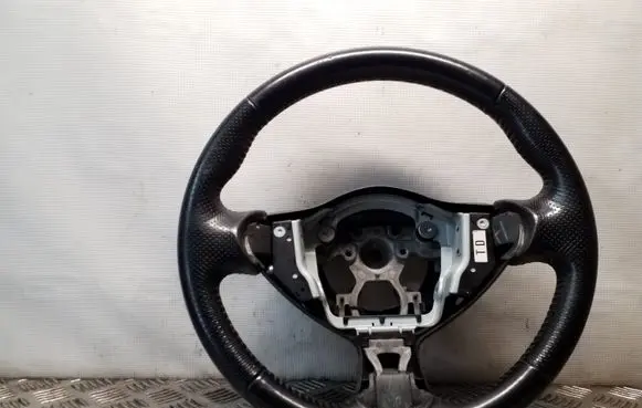 Nissan Juke I F15 Steering wheel