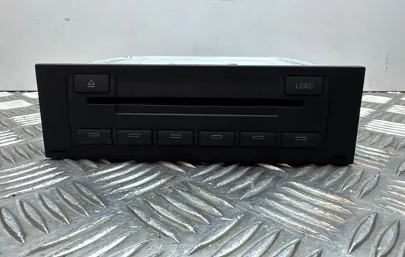 Skoda Octavia Mk1 (1U) CD/DVD changer 1Z0035111