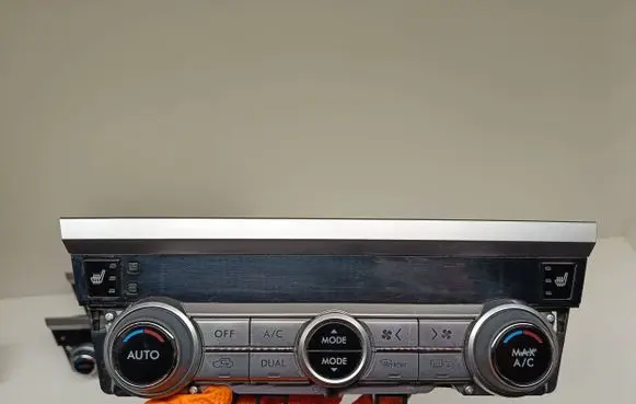Subaru Legacy Climate control unit 72311AL11A