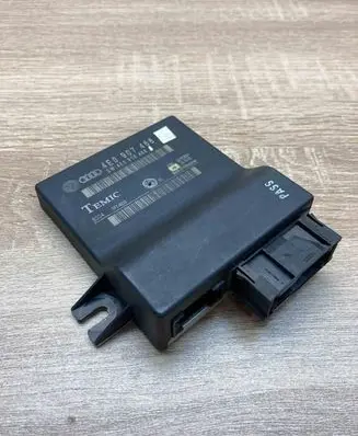 Audi A8 S8 D3 4E Gateway control module 4E0907468 4E910468