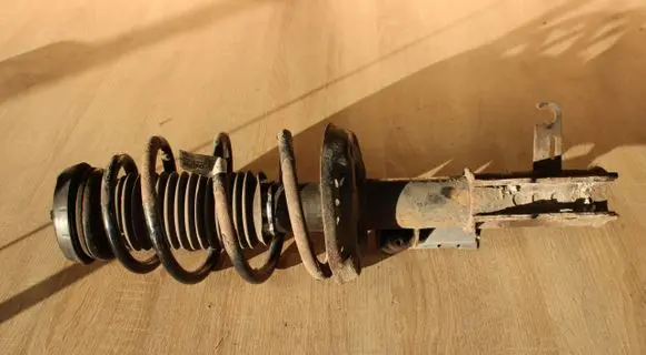 Chevrolet Orlando Front shock absorber with coil spring
