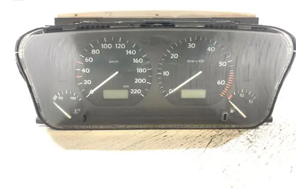 Volkswagen Golf III Speedometer (instrument cluster) 1h0919864j