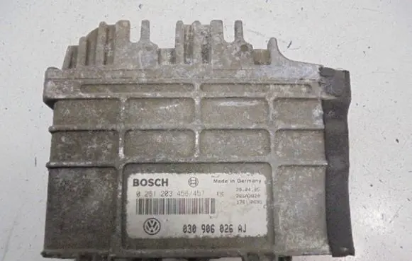 Volkswagen Polo III 6N 6N2 6NF Engine control unit/module ECU 030906026AJ
