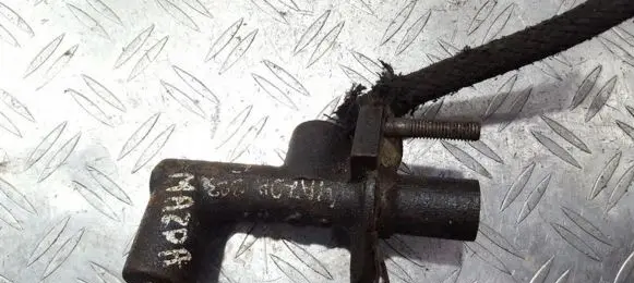 Mazda 323 Clutch master cylinder