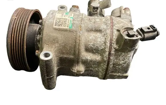 Skoda Octavia Mk2 (1Z) Air conditioning (A/C) compressor (pump) 5Q0820803C