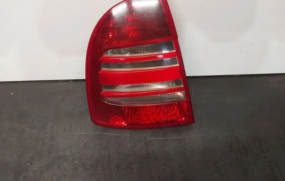 Skoda Superb B5 (3U) Rear/tail lights 3U5945095 3U5945111