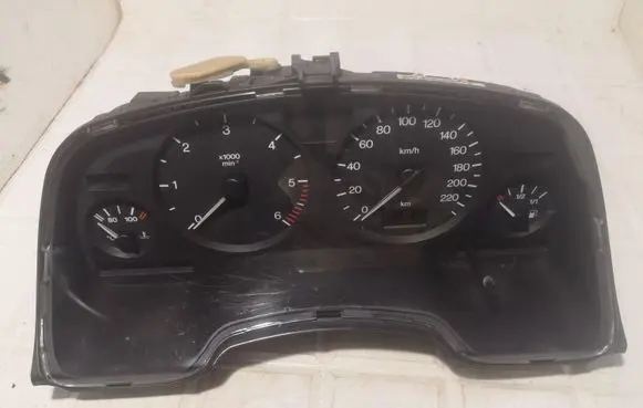 Speedometer (instrument cluster)