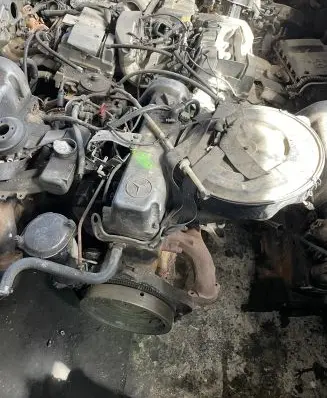 Mercedes-Benz W123 Engine 615940 61594010