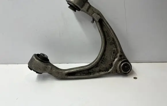 Maserati Levante Front upper control arm/wishbone 6700319940