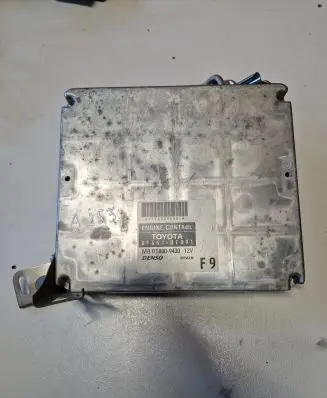 Toyota Corolla Verso AR10 Engine control unit/module 896610F091 1758009430 MB1758009430