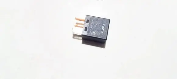 Mitsubishi Colt Other relay mb953382 v23075-e1001-x1