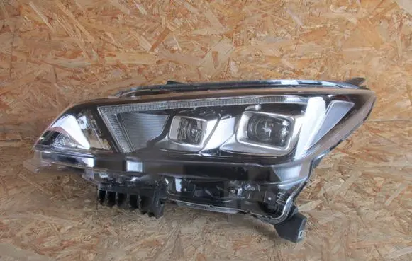 Nissan Leaf II (ZE1) Headlight/headlamp 26060-5SH5A