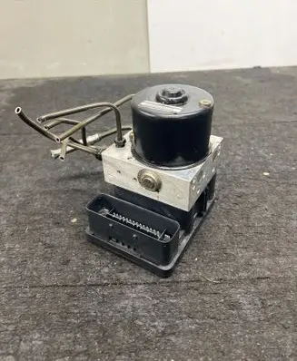 BMW 3 E46 ABS Pump 6765454 00008217E0 10096008203