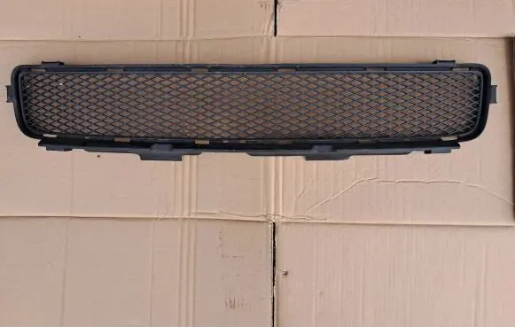 Lexus GS 300 350 430 450H Front bumper lower grill 53112-30230