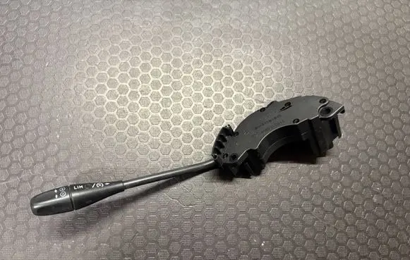 Mercedes-Benz E W211 Cruise control stalk A0085452524 01311200