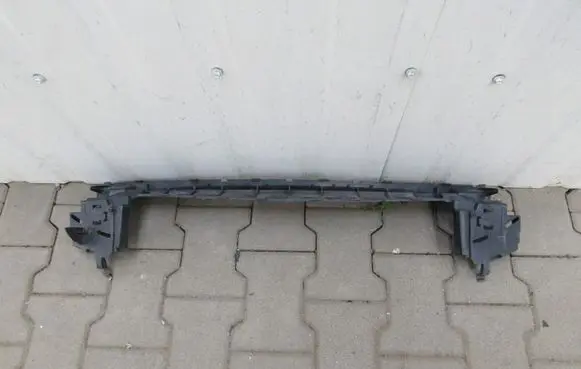 Mercedes-Benz A W168 Front bumper mounting bracket A1768851500