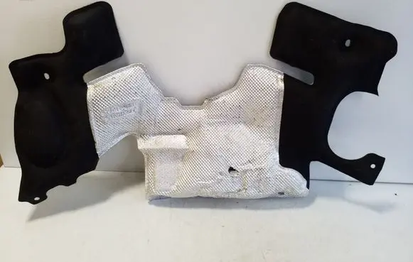 Volvo XC60 Heat shield in engine bay 32244471