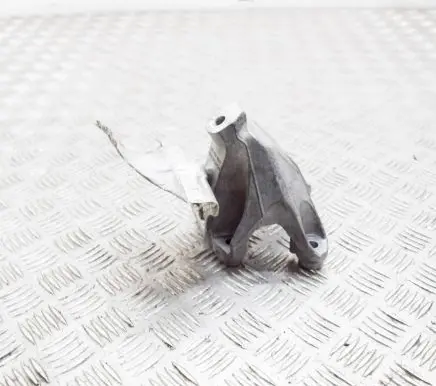 Audi A5 Engine mounting bracket 8W0199307H