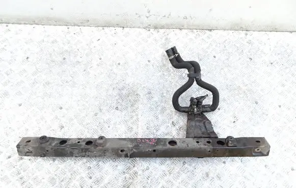 Nissan Juke I F15 Front bumper support beam