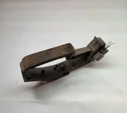 Mercedes-Benz S W221 Accelerator throttle pedal A2203000104
