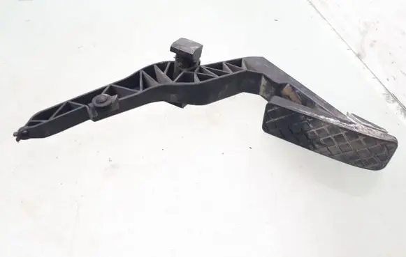 Volkswagen PASSAT B5 Accelerator throttle pedal 8D1721506