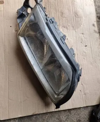 Volvo S60 Headlight/headlamp