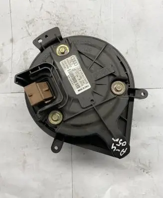 Audi A4 S4 B6 8E 8H Interior heater climate box assembly 8E2820021