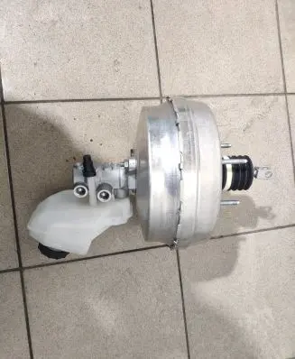 Land Rover Discovery Sport Master brake cylinder J9C32B195AB