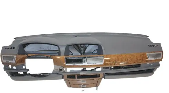 BMW 7 E65 E66 Dashboard 010332
