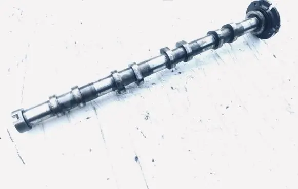 Ford Mondeo Mk III Camshaft 