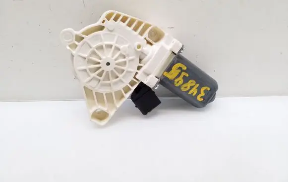 Mercedes-Benz E C207 W207 Front door window regulator motor A2078200642 0536010601