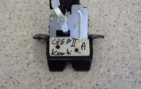KIA Ceed Tailgate/trunk/boot lock/catch/latch 