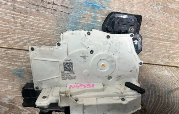 Audi A6 S6 C8 4K Rear door lock 4K0839015R
